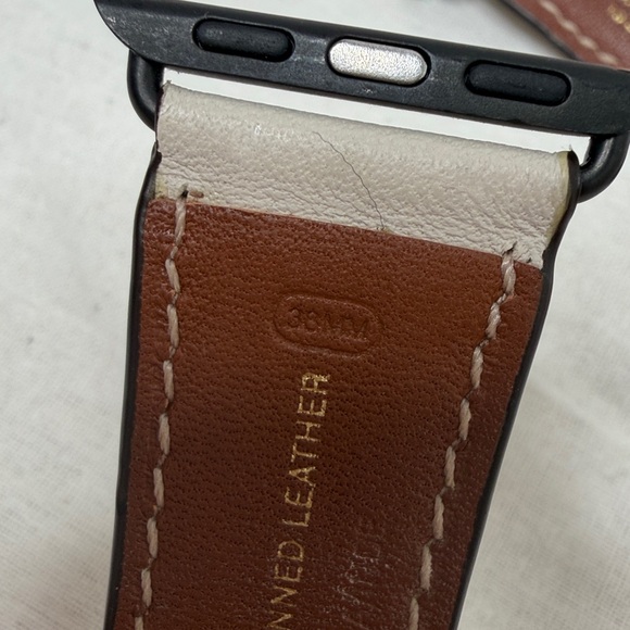 Coach 36MM Leather Apple Watch Strap with Rhinestone Poppy Flower Charm - Picture 8 of 8